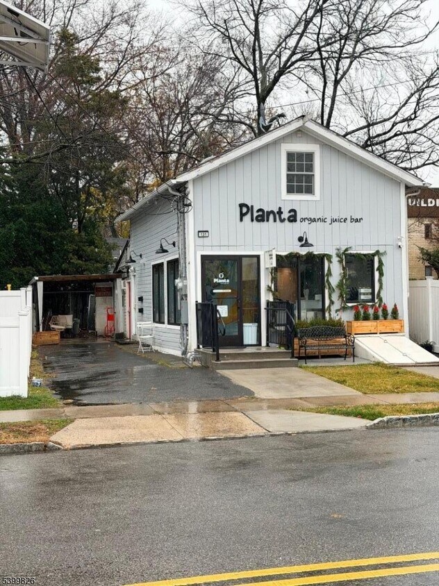 Foto principal - 131 Pine St