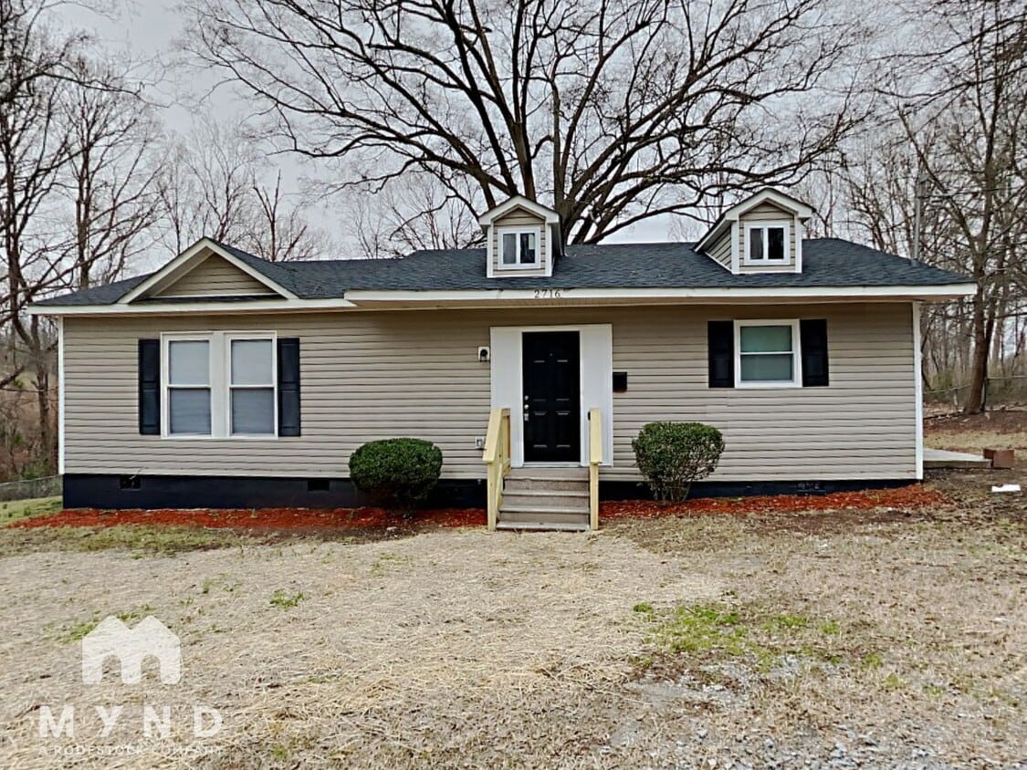 Primary Photo - 2716 Crawford Ave