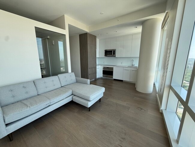 Building Photo - 188 Brookline Ave