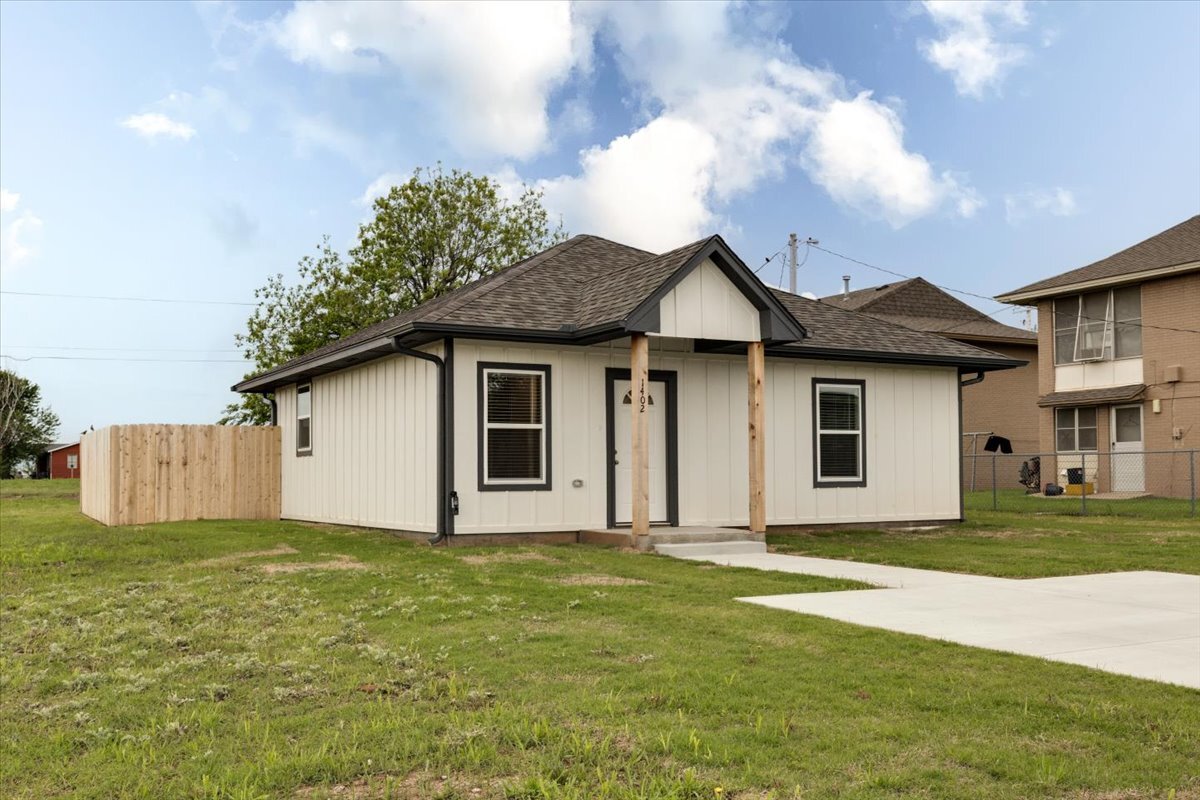 Foto principal - 1402 SW Wisconsin Ave