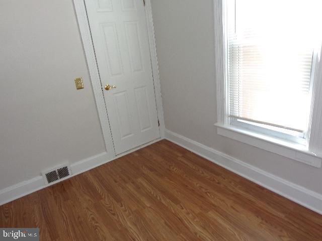 Foto del edificio - 443 N Mulberry St