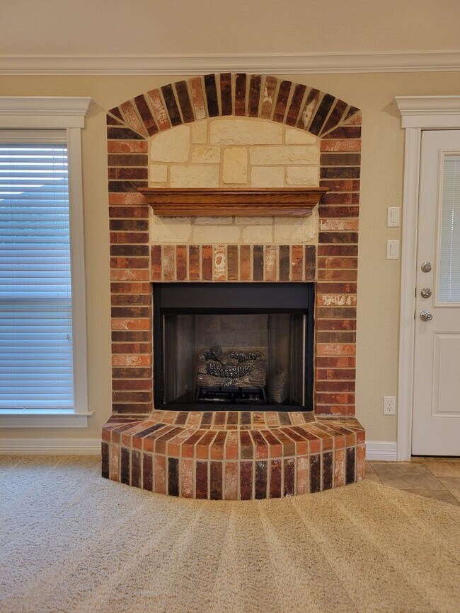 Building Photo - 2501 Leatherwood Dr