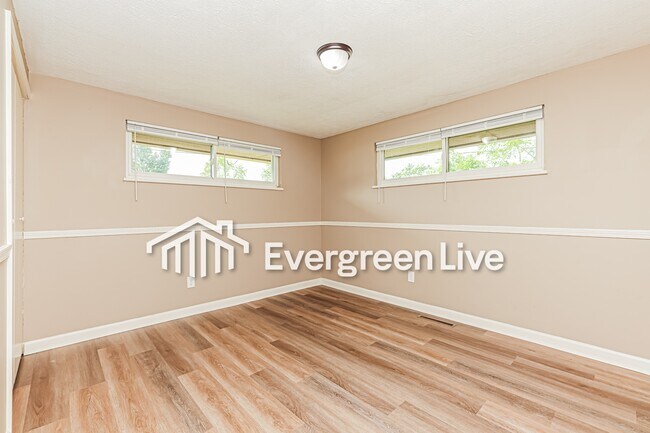 Foto del edificio - 6509 Harhmanville Rd