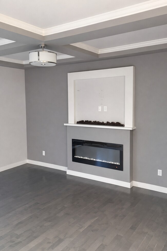 Photo du bâtiment - 6511-167A 167A Ave NW