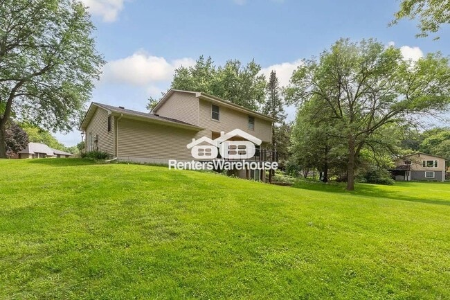 Building Photo - 7080 Quail Cir