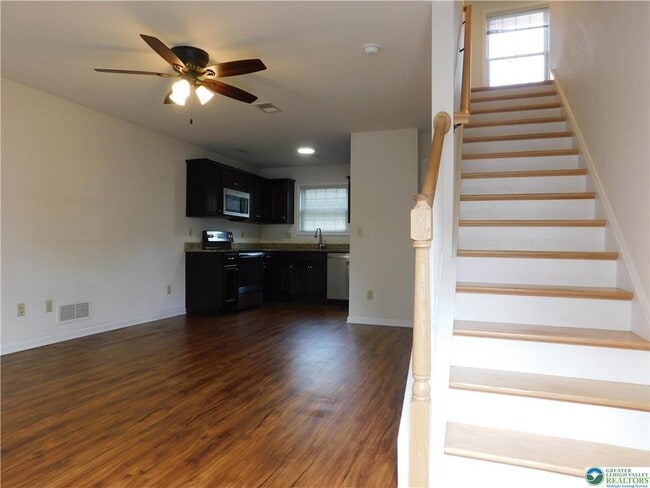 Building Photo - 821 Masslich St