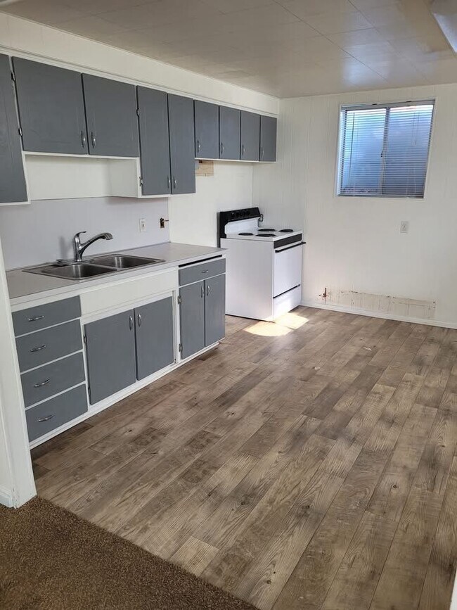 Foto del edificio - 548 N 500 W