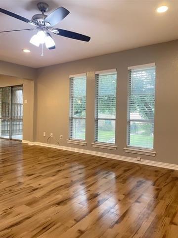 Foto del edificio - 5838 Sandhurst Ln