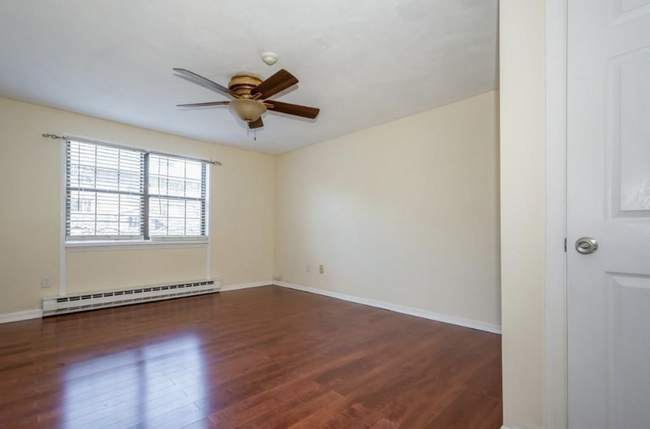 Master Bedroom - 24 Spencer Rd