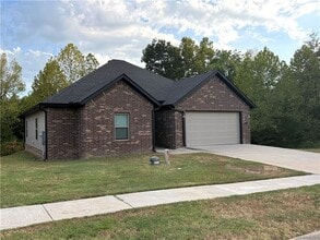 Building Photo - 1983 E Peppervine Dr
