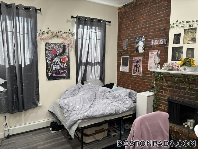 Building Photo - 21 Cortes St