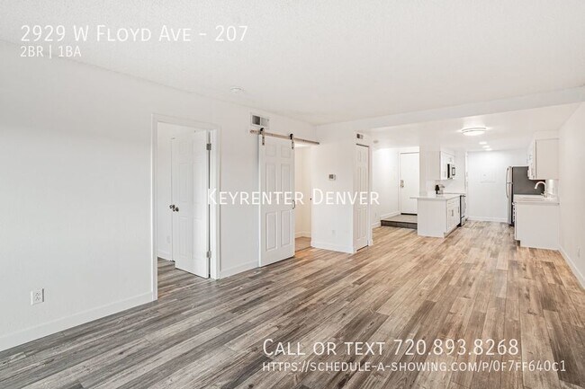 Building Photo - 2 Bed 1 Bath Condo with Private Balcony!