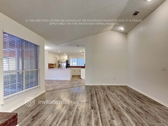 Foto del edificio - 2217 Merrimac Ln