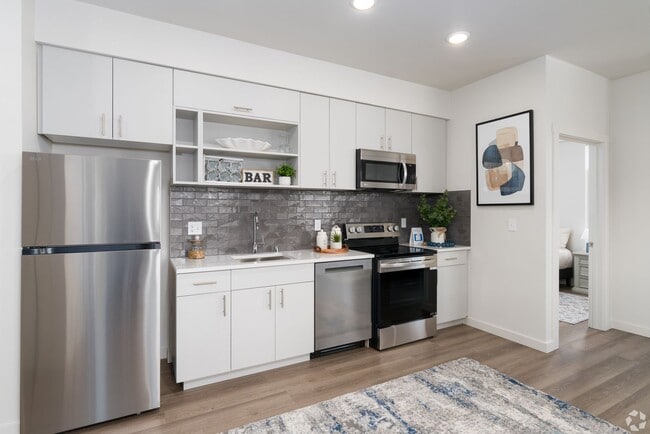 Interior Photo - Arborview on the River