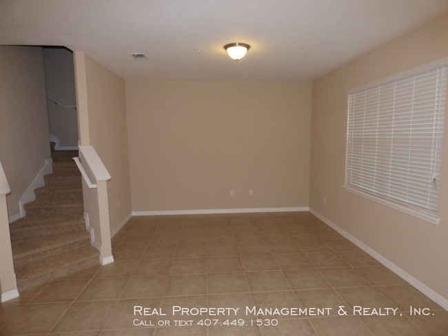 Foto del edificio - 3 BR / 2.5 BA Townhouse In Carter Glen