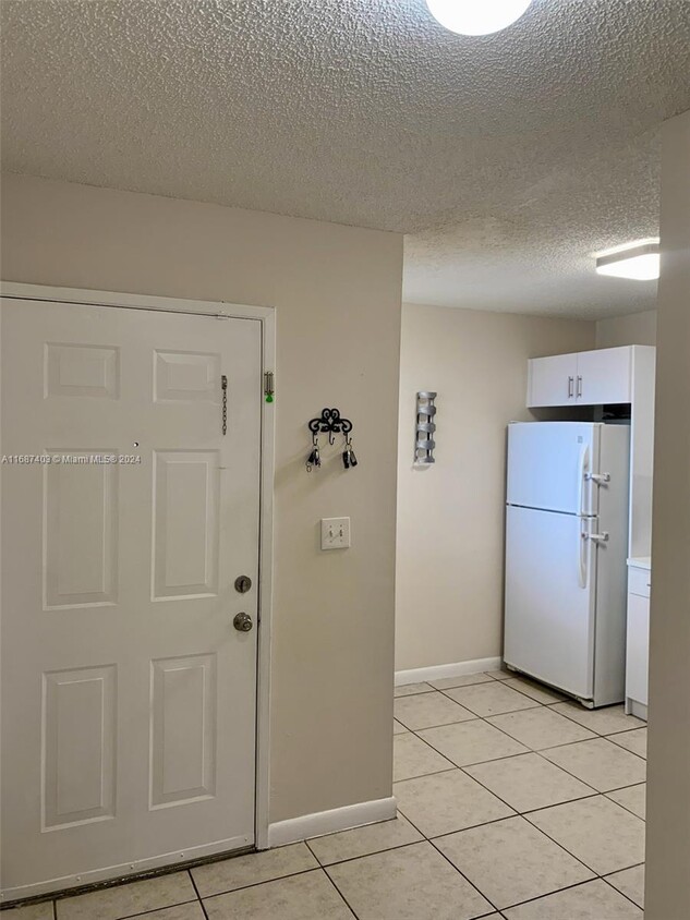 Foto principal - 15701 SW 137th Ave