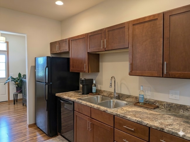 Building Photo - 4878 Innovation Dr