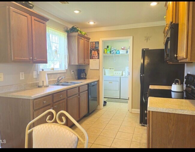 Foto del edificio - 1594 Old Stagecoach Rd