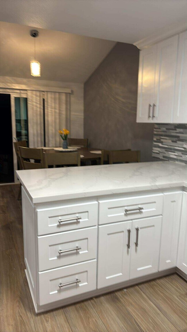 Foto del edificio - 1680 Gamay Cir