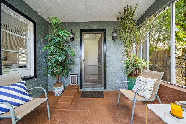 Building Photo - 600 Biscayne Dr