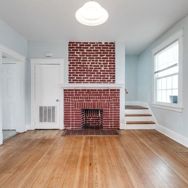 Foto del edificio - 3 Bedroom Home in Highland Park ***Availab...