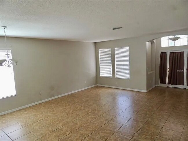 Foto del edificio - 5841 French Creek Ct