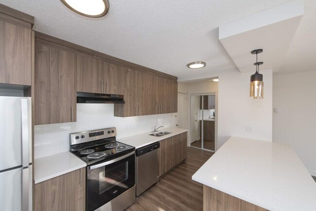 Building Photo - Yarmouth Apartments