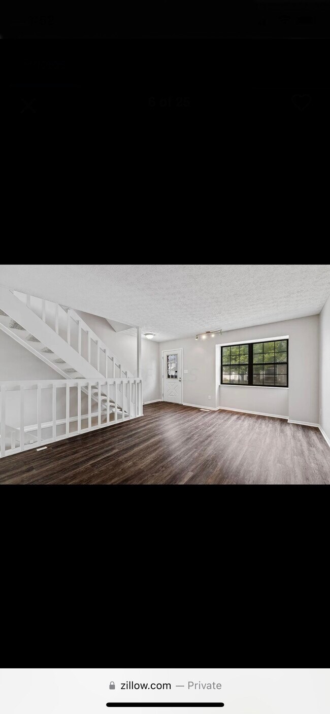 Building Photo - 925 Upholland Ln