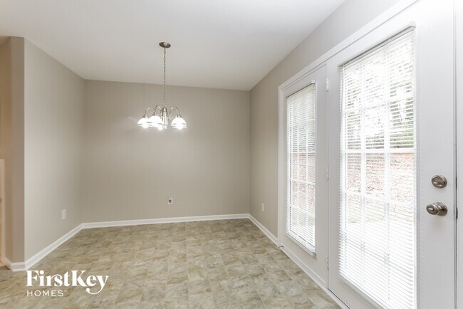 Building Photo - 2632 Blue Moss Dr