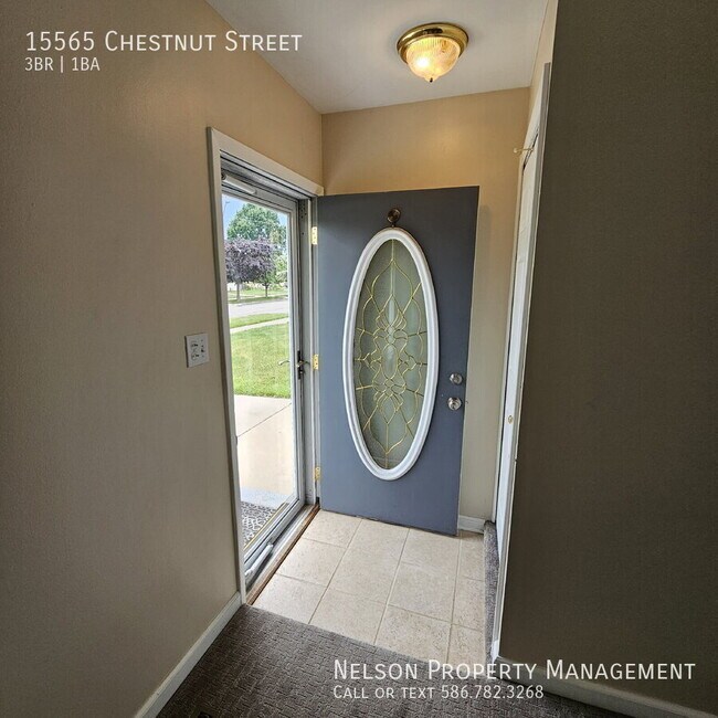Foto del edificio - 15565 Chestnut St