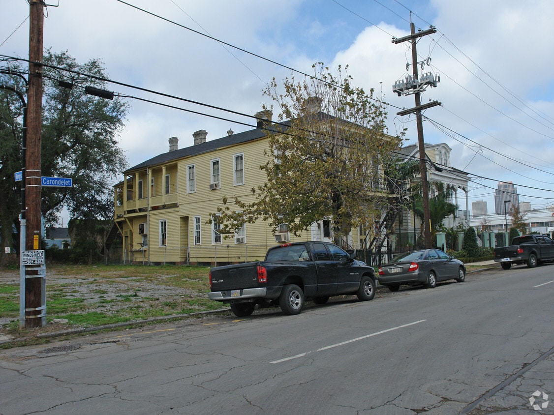 Primary Photo - 1523 Carondelet St