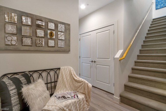 Foto del edificio - 3 br, 3.5 bath Townhome - Zen On 50 15