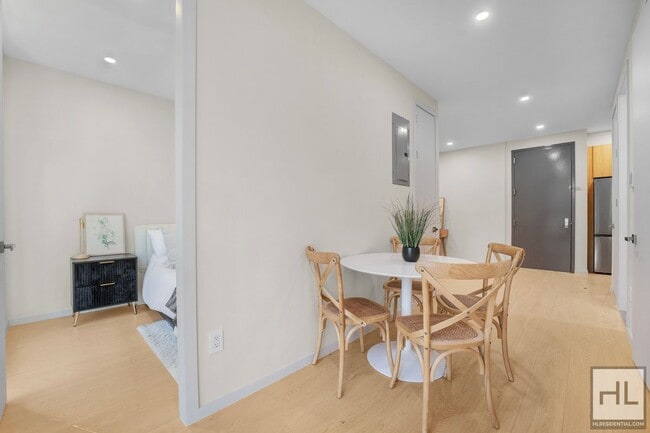 Foto del edificio - Frost Street #2