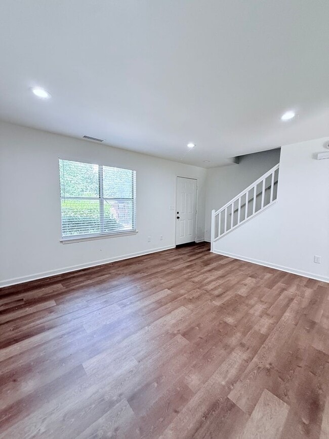 Foto del edificio - 4030 Hidden Hollow Terrace