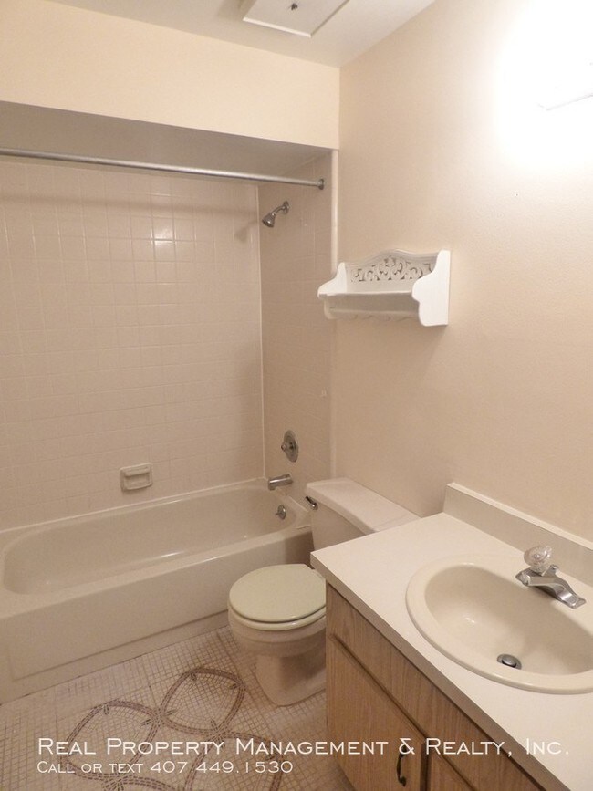 Building Photo - 2 BR / 2.5 BA Townhouse in Sandlewood Creek