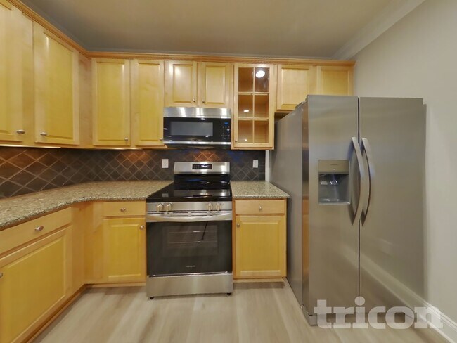 Building Photo - 10759 Traders Ct