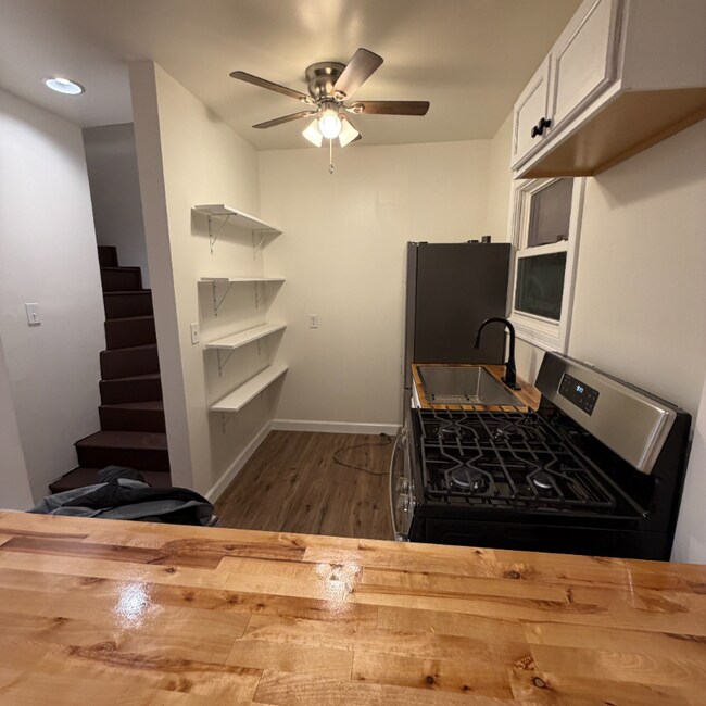 Foto del edificio - 5416 Black St