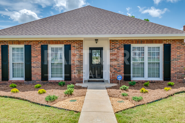 Foto del edificio - 8536 Plantation Ridge Rd