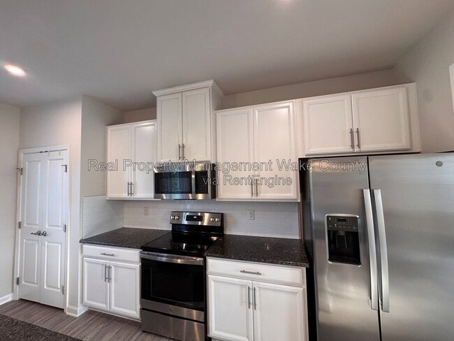 Building Photo - 8604 Red Canyon Way