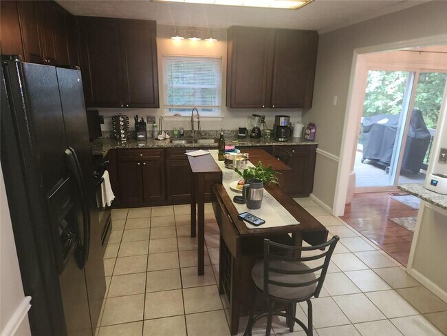 Foto del edificio - 1272 Westover Trace NW