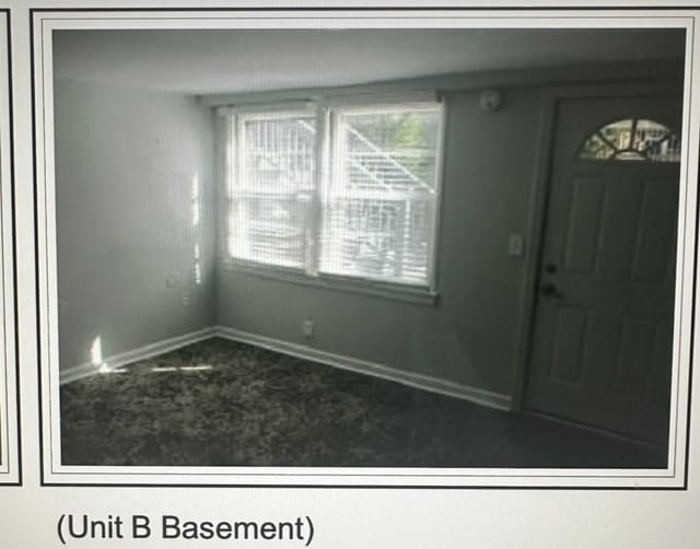Living room - 1305 Stratford Ave