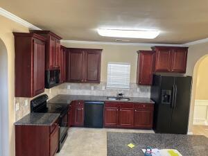 Building Photo - 471 Lory Ln