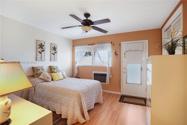 Foto del edificio - 820 SW 11th Ave