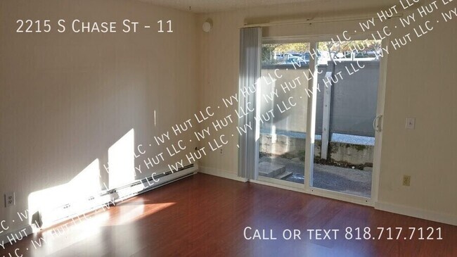 Foto del edificio - 2215 S Chase St