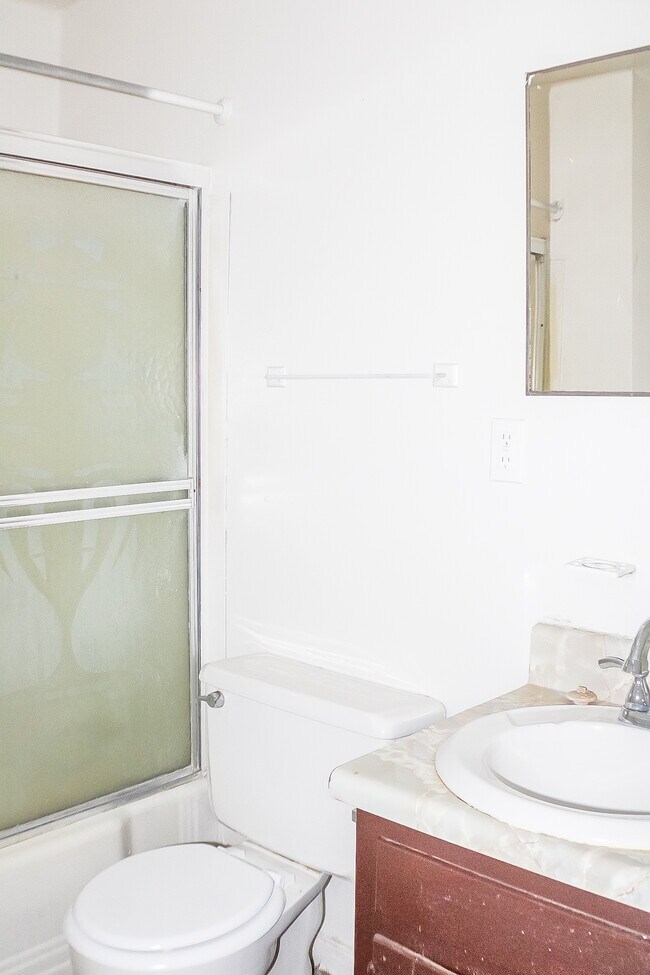 Foto del edificio - 712 Mt Airy St