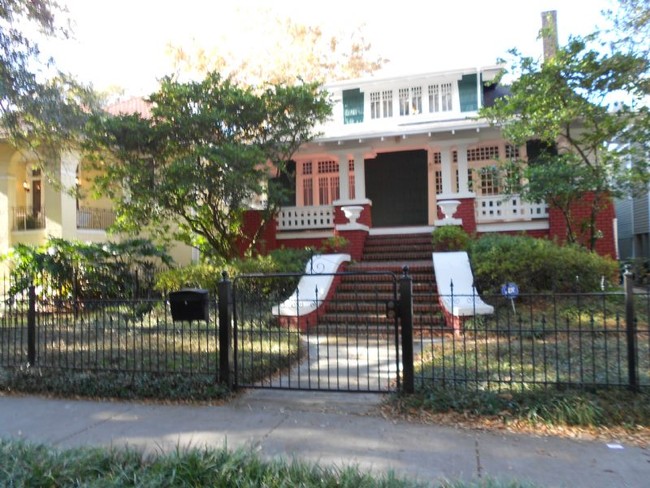 Building Photo - 1922 S Carrollton Ave