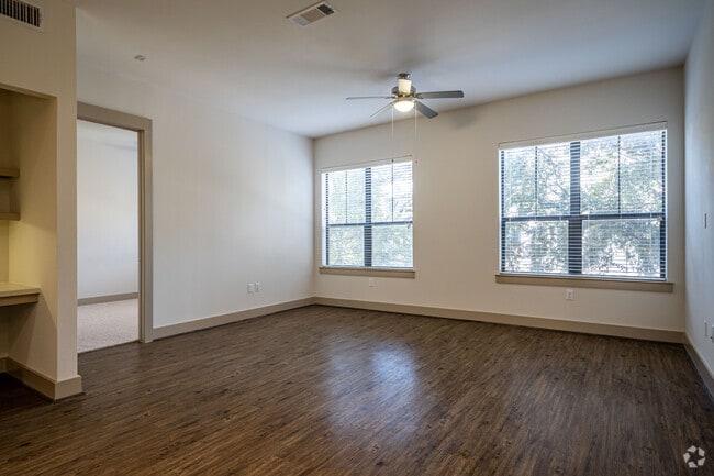 2BR, 2BA - 1,210SF - Marquis Enclave