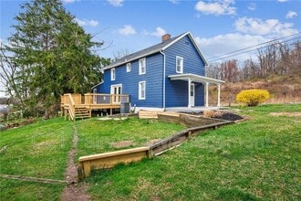 Building Photo - 3004 Bushy Run Rd