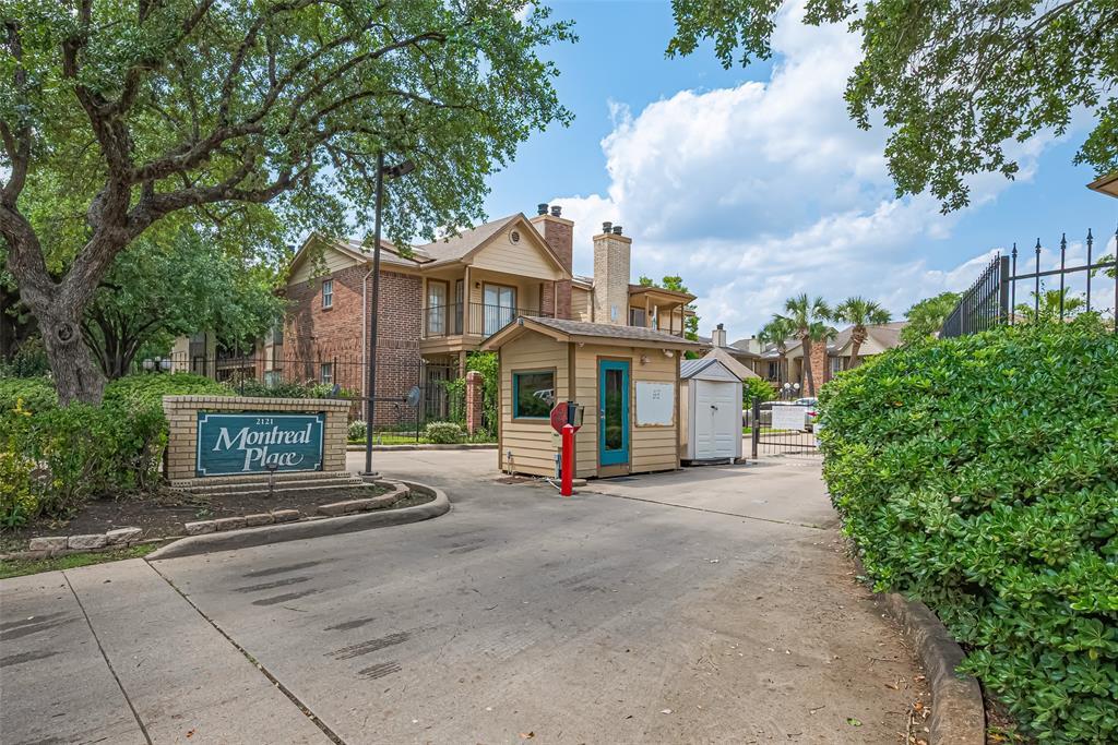 Primary Photo - 2121 Hepburn St