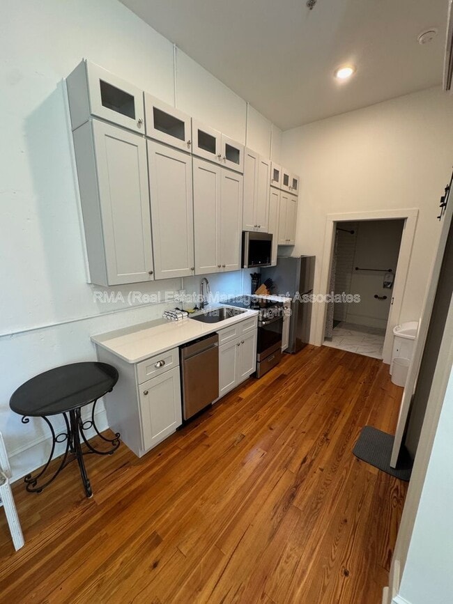 Foto del edificio - 215 Main St